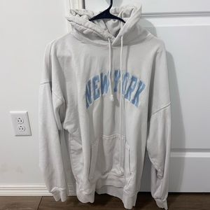 Brandy Melville White New York hoodie